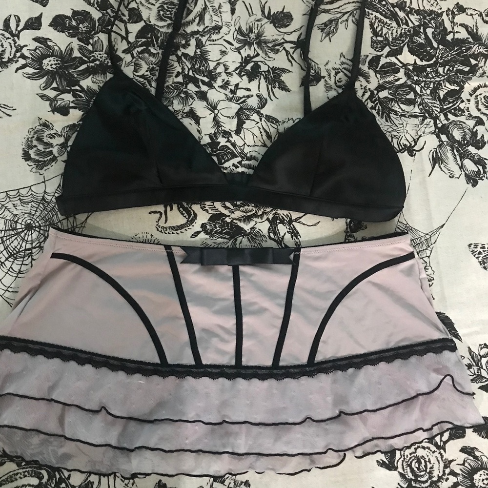 Victoria’s Secret black bra and Apt 9 Lingerie Set - Size Medium